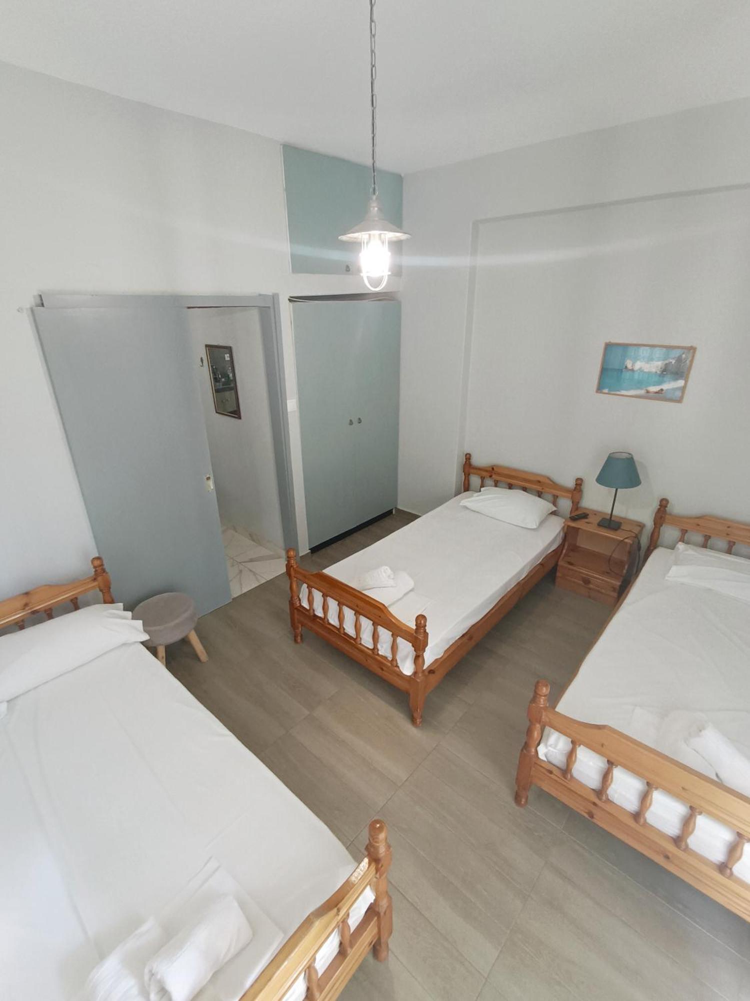 Deluxe Seaside Apartment Konstantinidis 네아 포티데아 외부 사진
