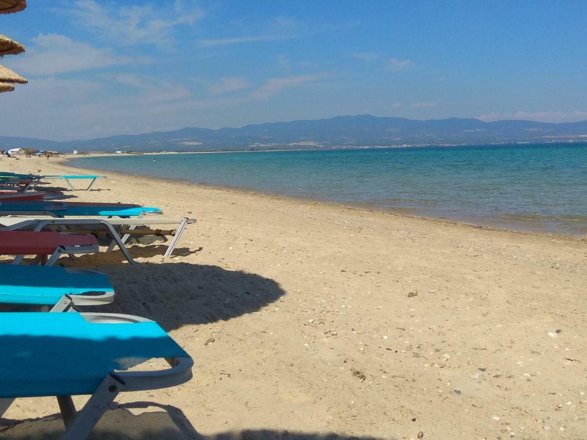Deluxe Seaside Apartment Konstantinidis 네아 포티데아 외부 사진